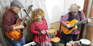 �V���K�[ �T�~�[