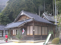 �����_��